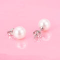 18K White Gold 4.00 CTTW Cultured Pearl Earring